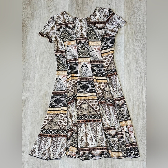Medium Sami & Jo Boho Tribal Print Fit & Flare Dress - Picture 2 of 6